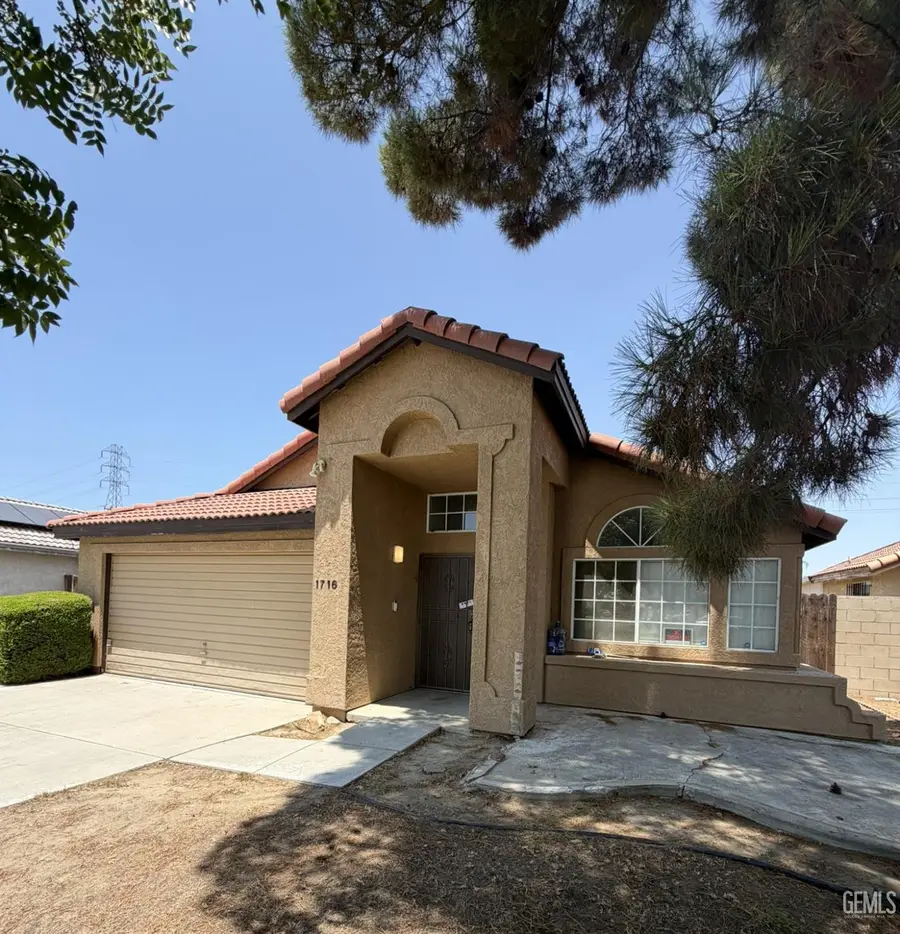 1716 SAINT HELENS AVENUE, Bakersfield, CA 93304 - #3
