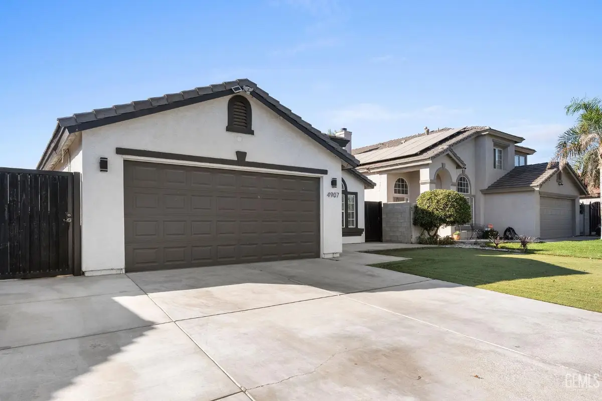 4907 OAKVILLE COURT, Bakersfield, CA 93313 - #1