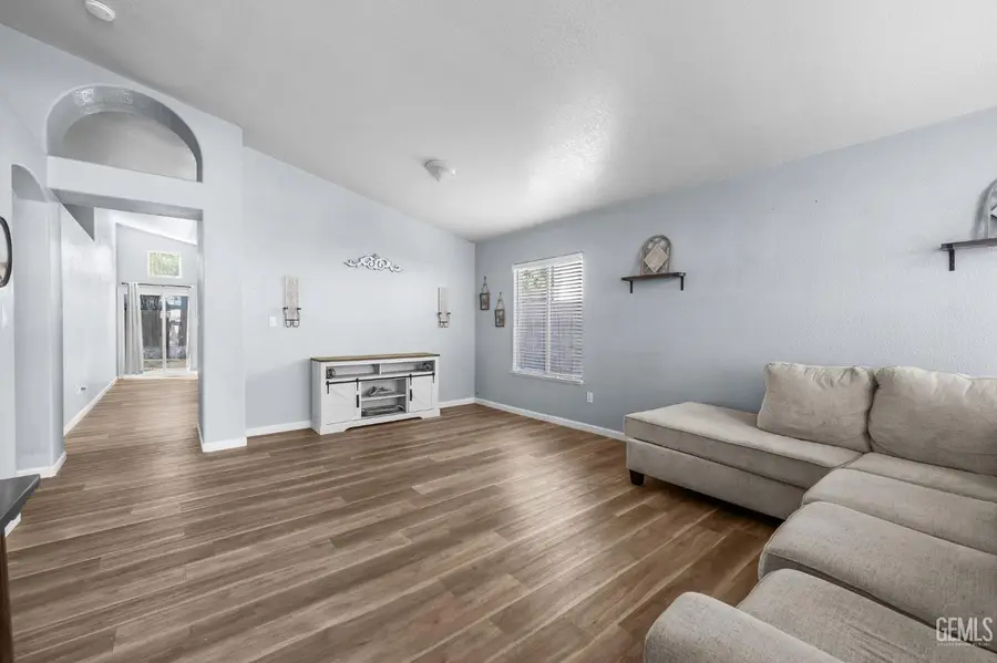 4907 OAKVILLE COURT, Bakersfield, CA 93313 - #3