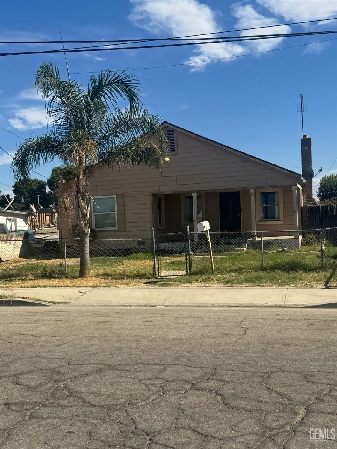 2410 S O STREET, Bakersfield, CA 93304 - #1