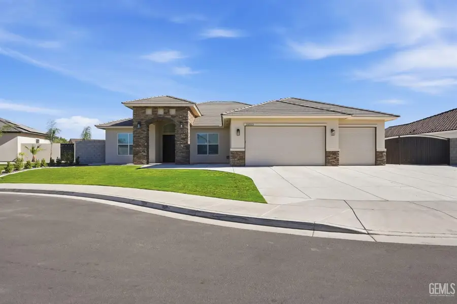 16513 STARVIEW COURT, Bakersfield, CA 93314 - #2