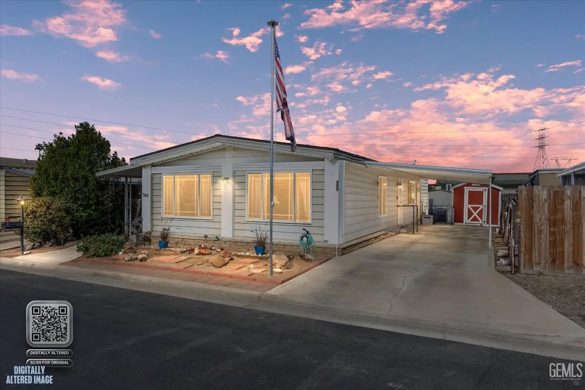 704 46TH STREET, Bakersfield, CA 93301 - #1