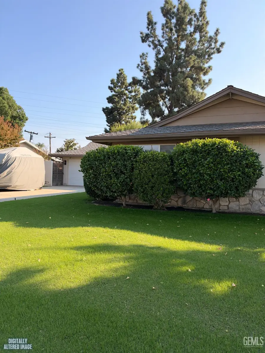 3213 MULBERRY DRIVE, Bakersfield, CA 93301 - #2