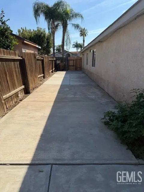 6214 SAINT CROIX DRIVE, Bakersfield, CA 93313 - #2