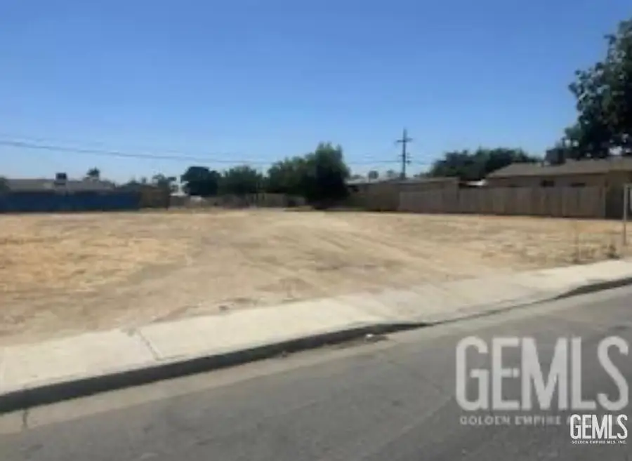 225 S OWENS STREET, Bakersfield, CA 93307 - #2