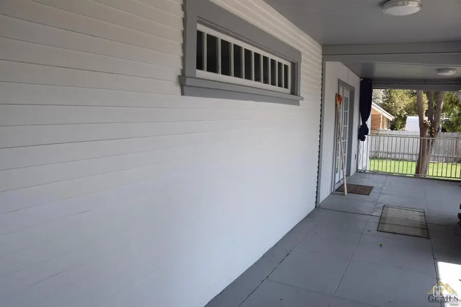 150 OLEANDER AVENUE, Bakersfield, CA 93304 - #3