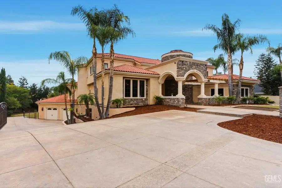 4275 COUNTRY CLUB DRIVE, Bakersfield, CA 93306 - #3
