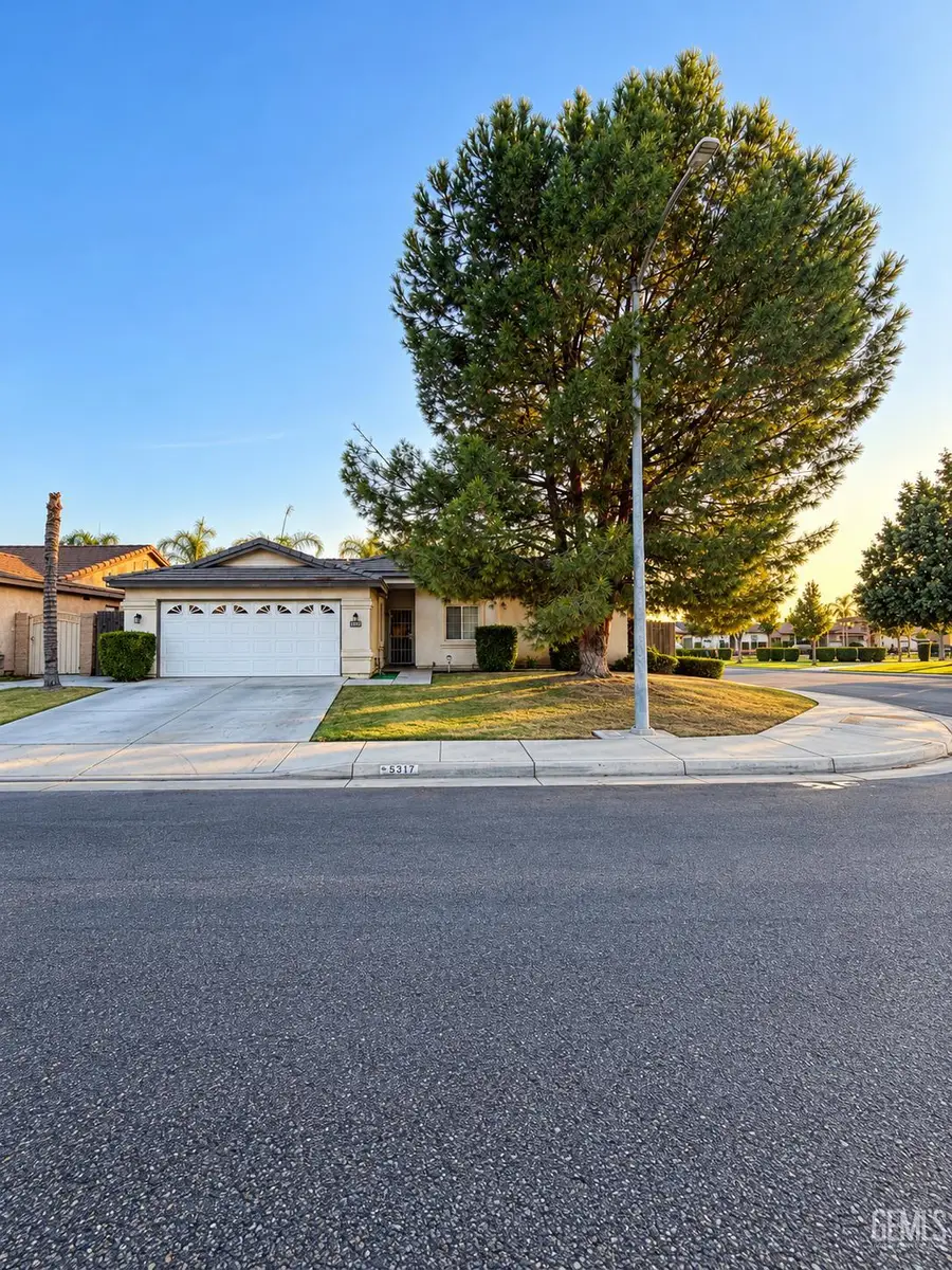 5317 LA PINTA MARIA DRIVE, Bakersfield, CA 93307 - #3