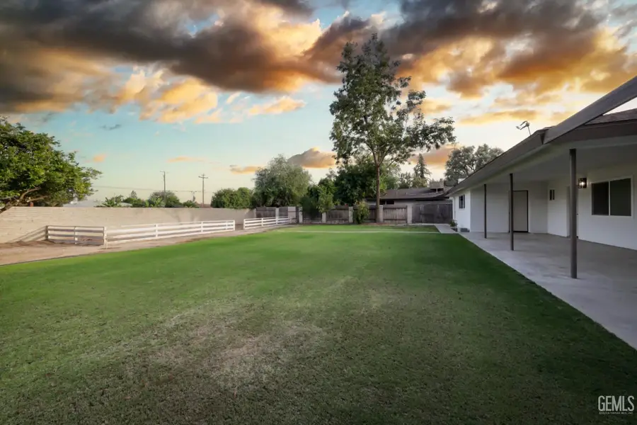 320 HUME LANE, Bakersfield, CA 93309 - #3