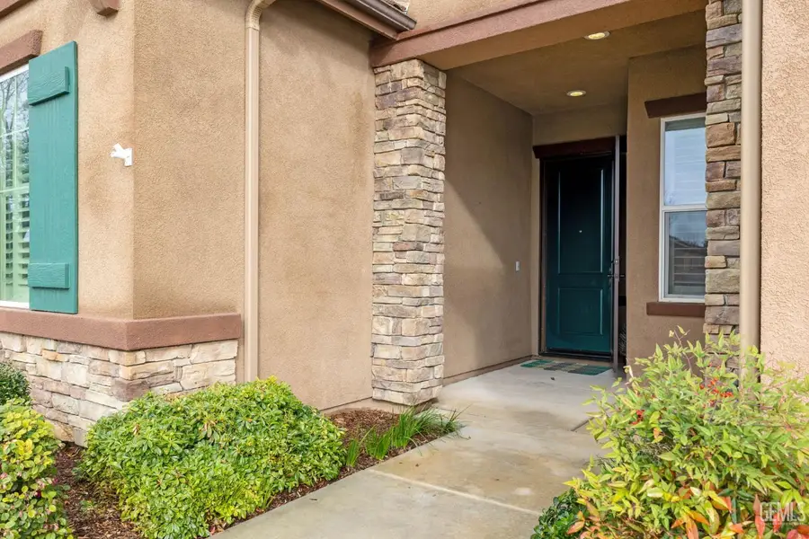 6411 LISBON PLACE, Bakersfield, CA 93306 - #3