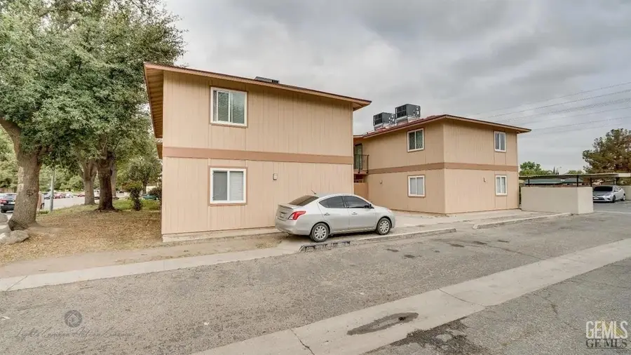 812 KARMA COURT, Bakersfield, CA 93307 - #2