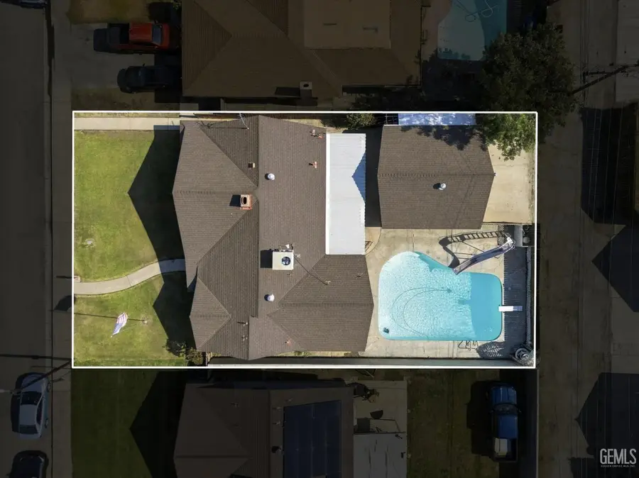 3039 DORIS LANE, Bakersfield, CA 93304 - #3