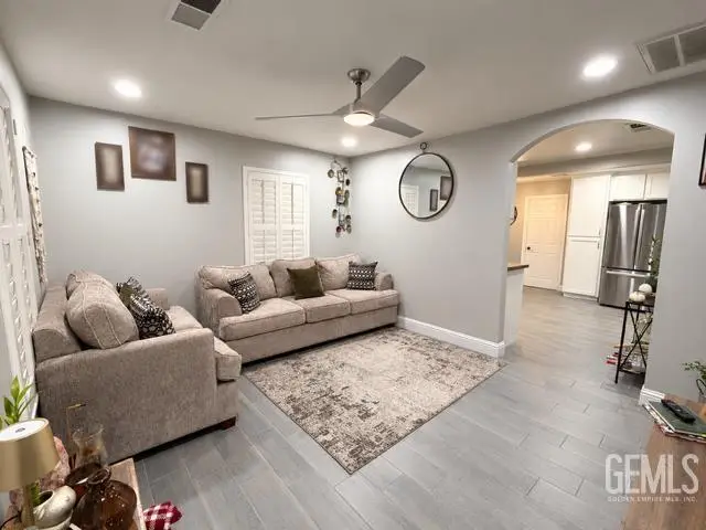 407 DECATUR STREET, Bakersfield, CA 93308 - #2