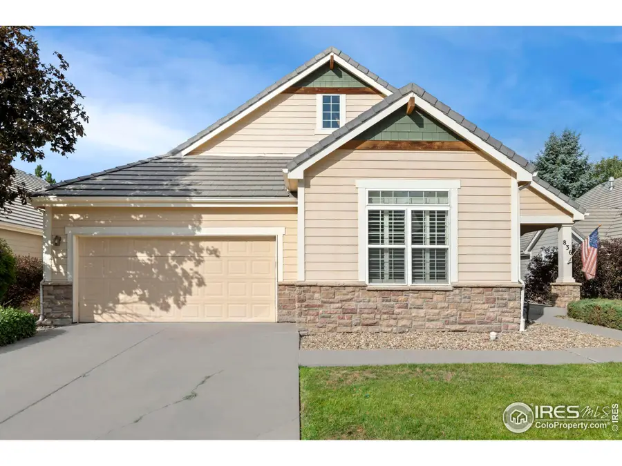 836 Windflower Dr, Longmont, CO 80504 - Image #2