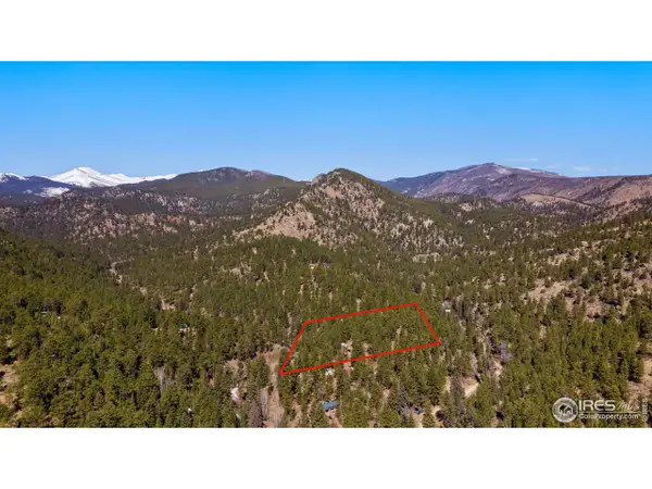 105 Fox Creek Rd, Glen Haven, CO 80532