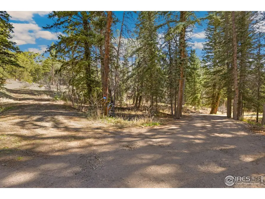 755 Fox Creek Rd, Glen Haven, CO 80532 - #2