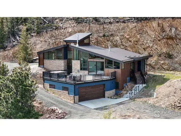 1440 Hummingbird Dr, Estes Park, CO 80517