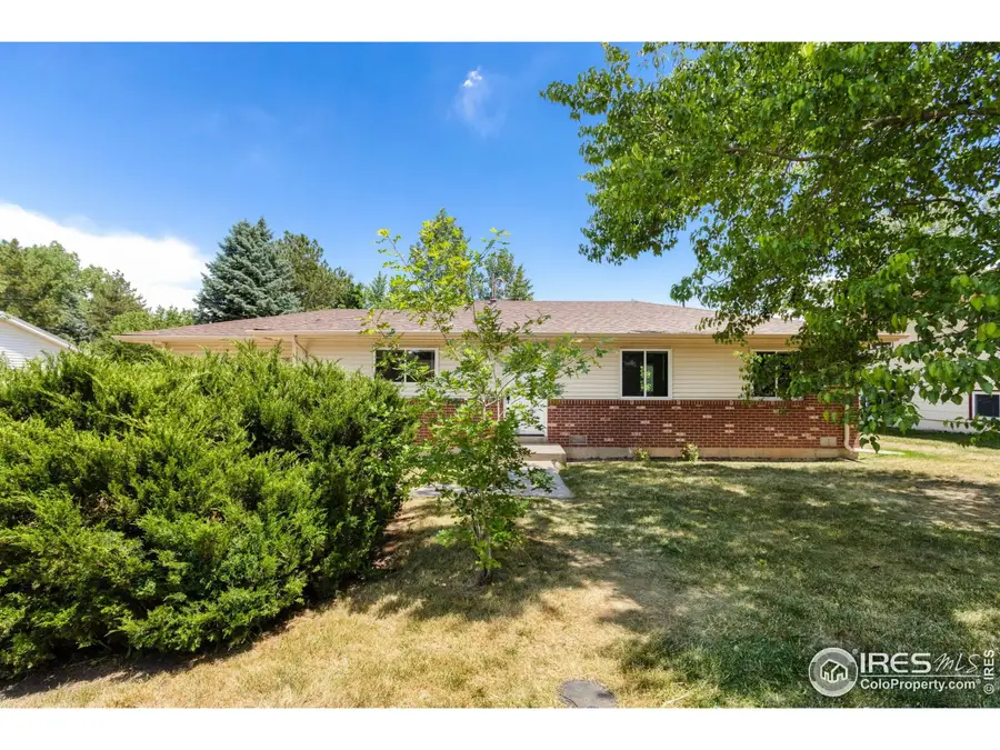812 Rocky Rd, Fort Collins, CO 80521 - Image #2
