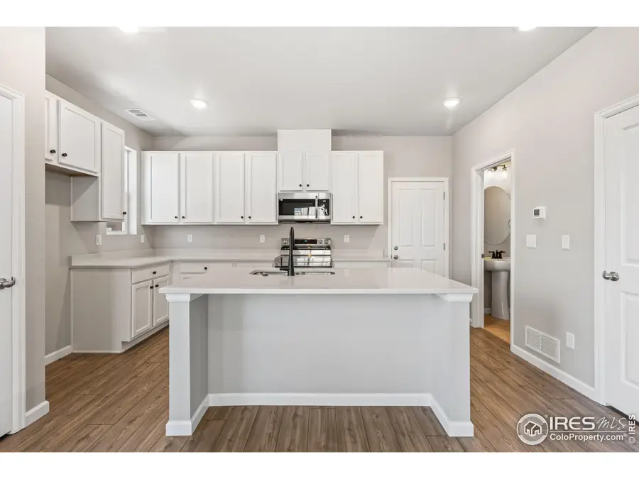 1446 Coral Pl, Longmont, CO 80504 - Image #2