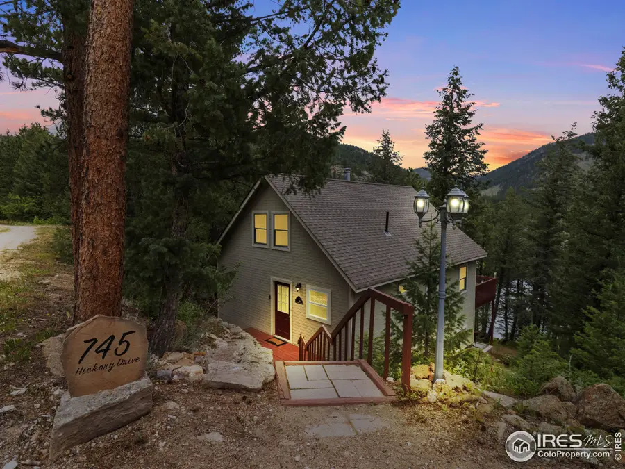 745 Hickory Dr, Lyons, CO 80540 - Image #2