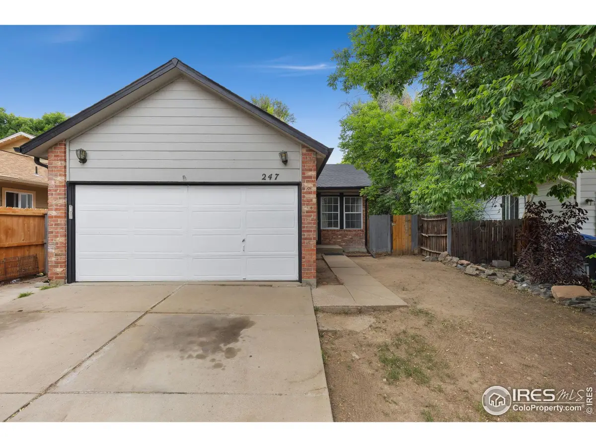 247 Wadsworth Cir, Longmont, CO 80504 - Image #1