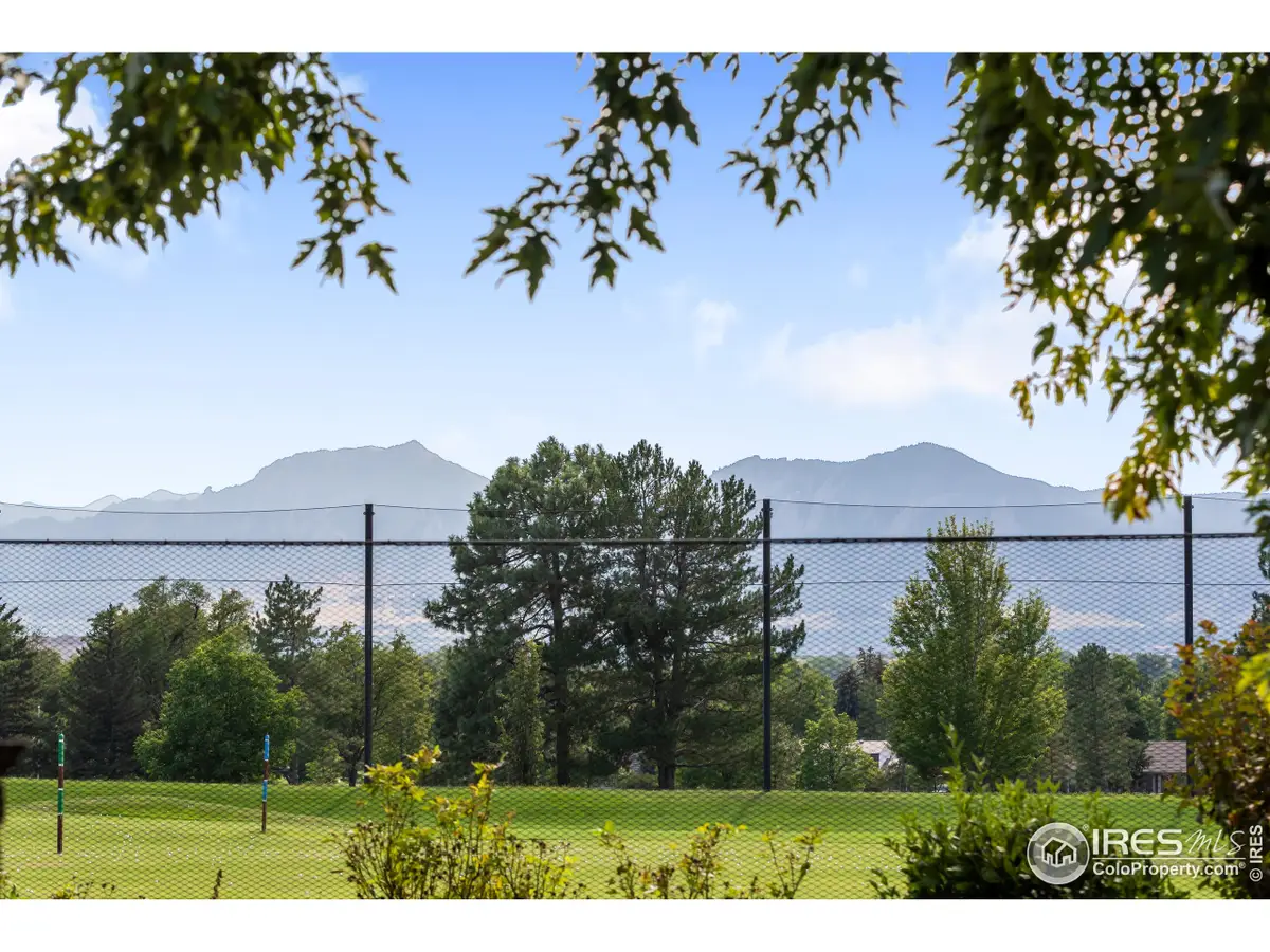 4953 Clubhouse Ct, Boulder, CO 80301 - Image #1