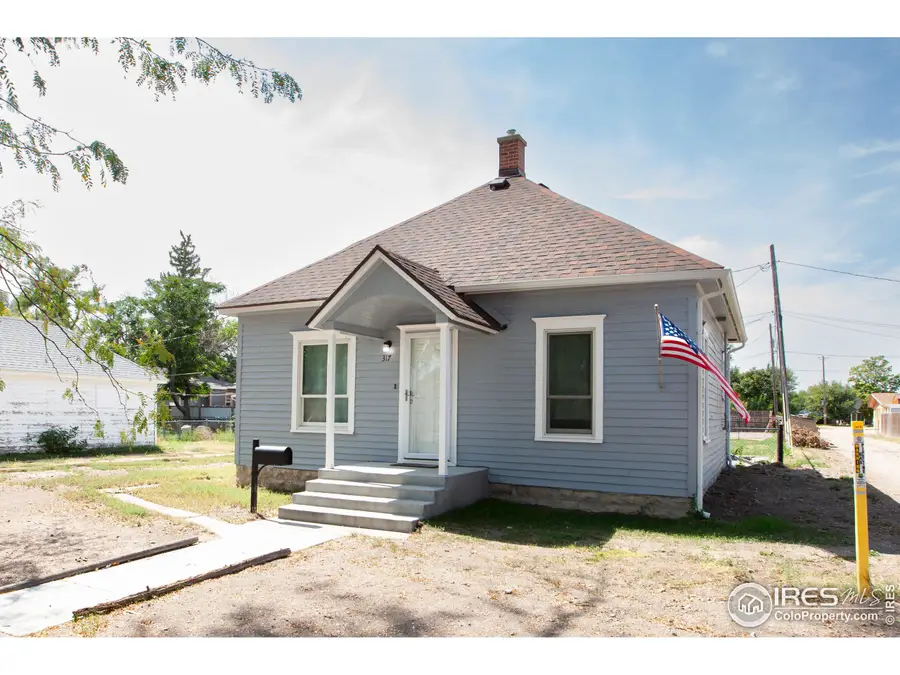317 N Division Ave, Sterling, CO 80751 - Image #2