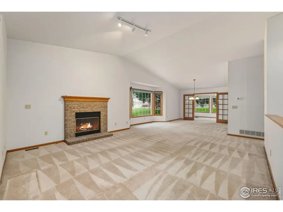 1118 Deercroft Ct, Fort Collins, CO 80525 - Image #2