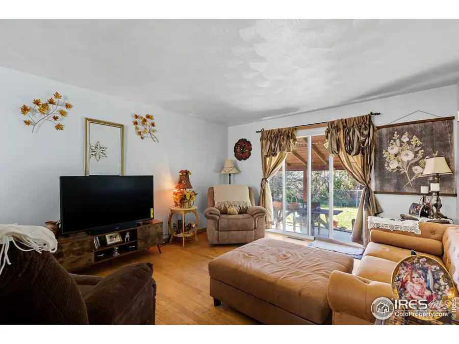 901 W Kelly Dr, Loveland, CO 80537 - Image #3