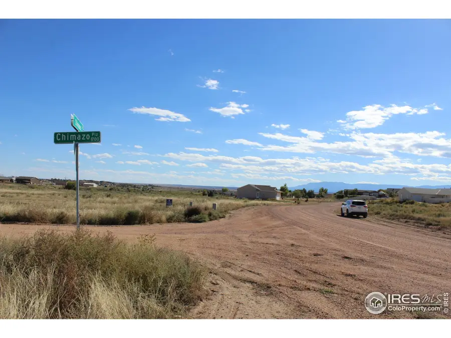 556 S Chimazo S Dr, Pueblo, CO 81001 - Image #2