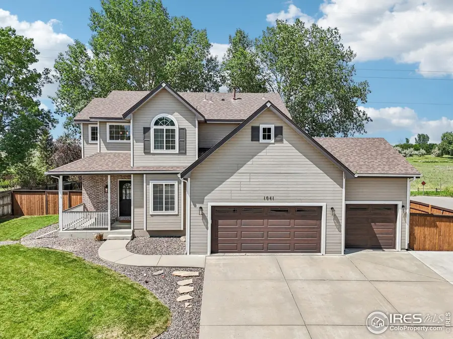 1041 Wisteria Dr, Loveland, CO 80538 - Image #2