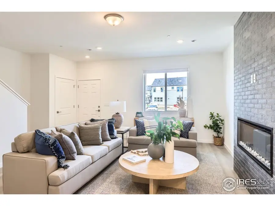 2768 Bear Springs Cir, Longmont, CO 80503 - Image #3