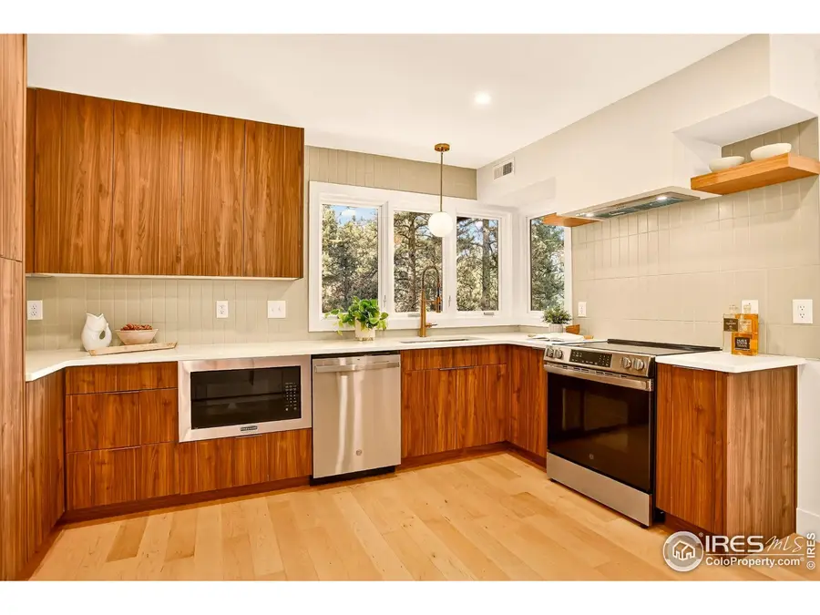 1138 Timber Ln, Boulder, CO 80304 - Image #3