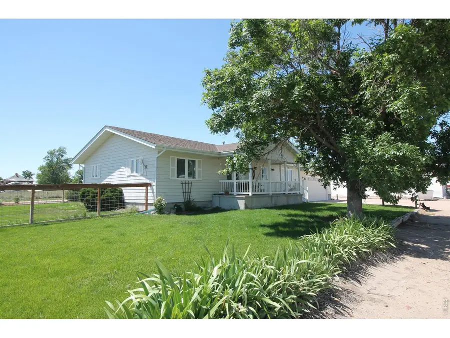 806 S Burlington Ave, Haxtun, CO 80731 - #3