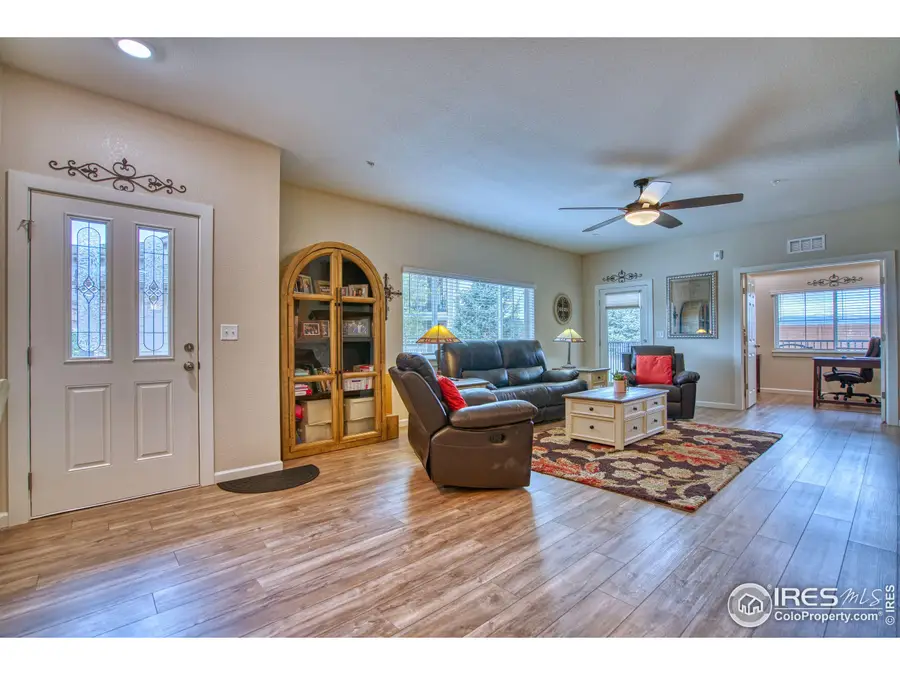 2417 Calais Dr #19D, Longmont, CO 80504 - Image #2