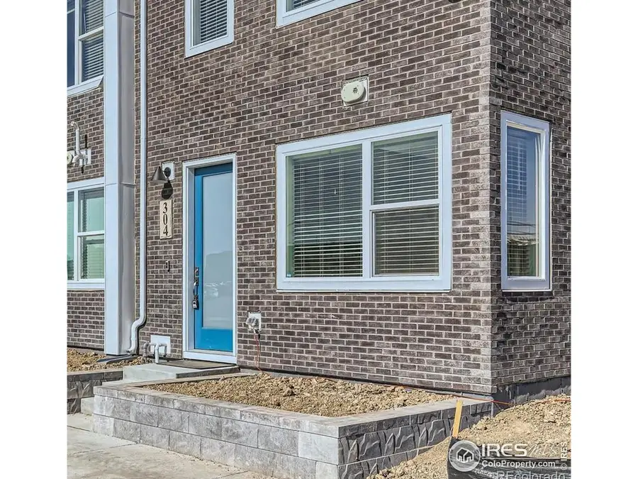 304 Geneva St, Aurora, CO 80010 - Image #2