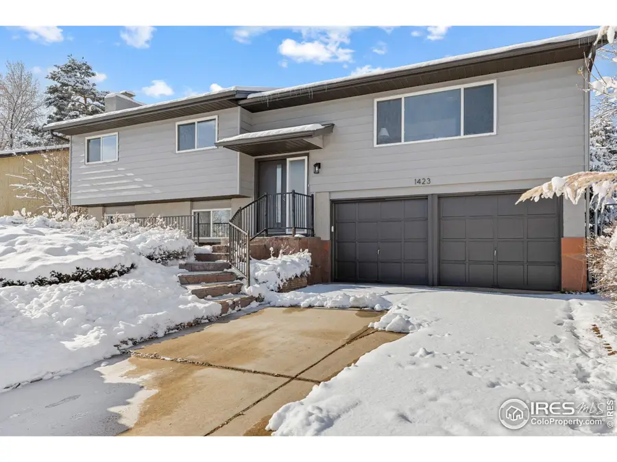 1423 Ashcroft Dr, Longmont, CO 80501 - Image #2