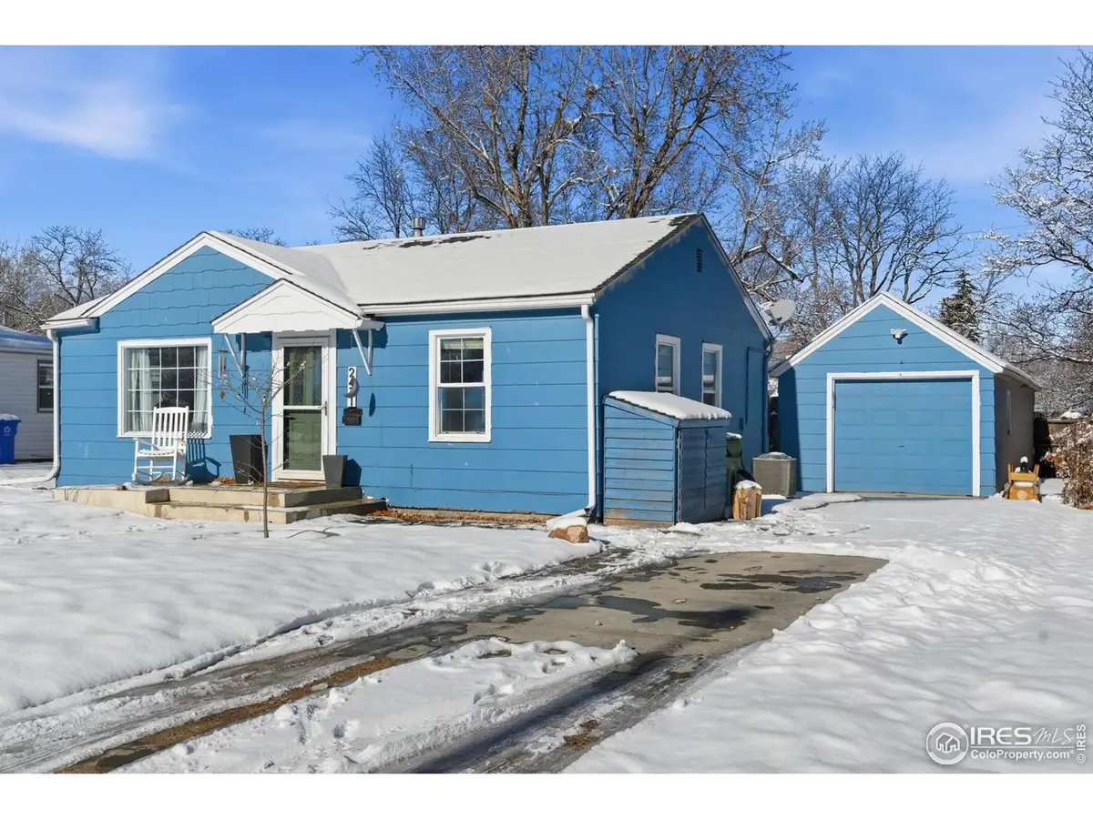 2431 Mountain View Dr, Loveland, CO 80538 - Image #1