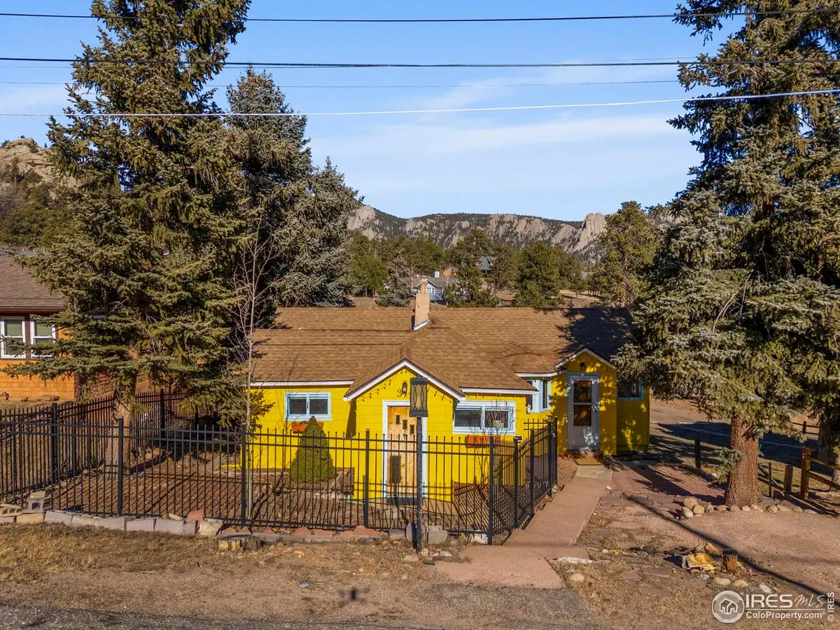 344 Virginia Dr, Estes Park, CO 80517 - Image #1
