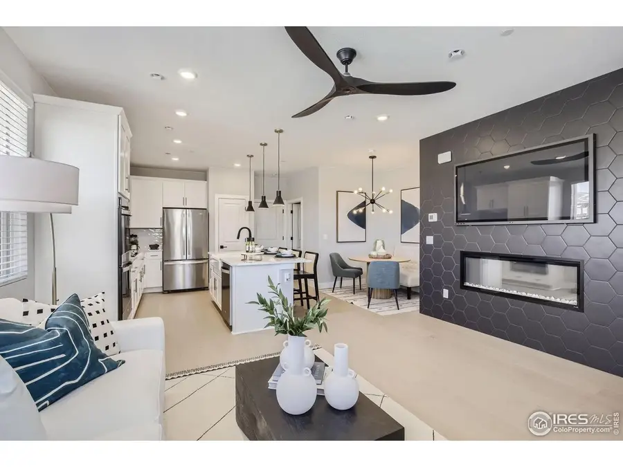 2801 Bear Springs Cir, Longmont, CO 80503 - Image #3