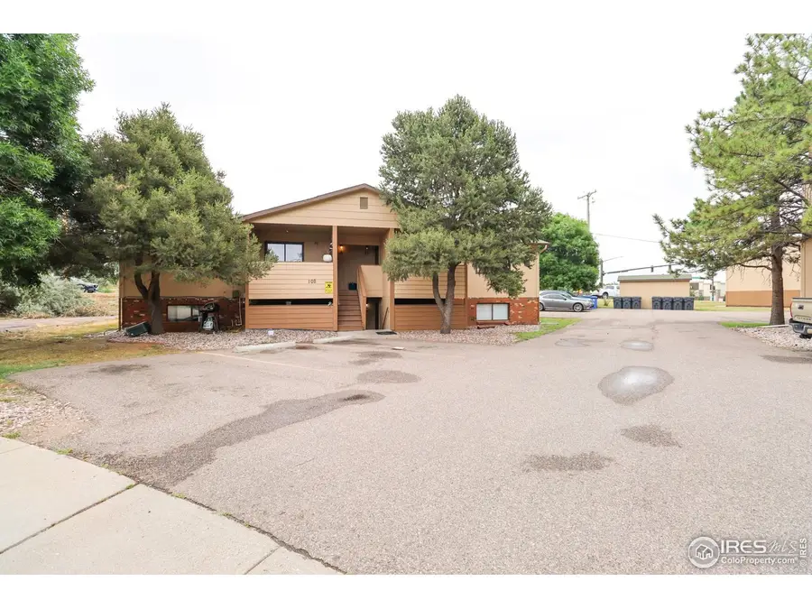 102 Juniper Pl, Loveland, CO 80538 - Image #2