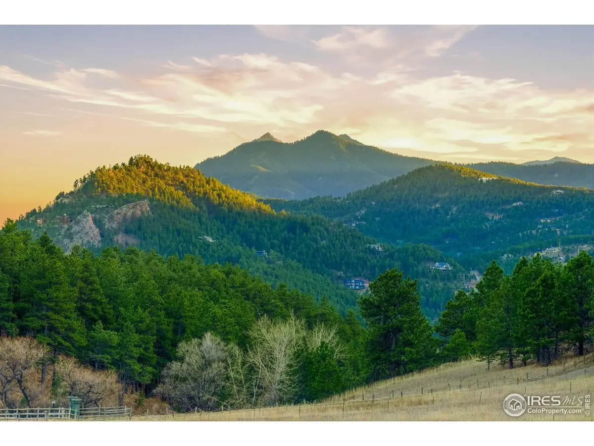 156 Elk Ridge Ln, Boulder, CO 80302 - Image #1