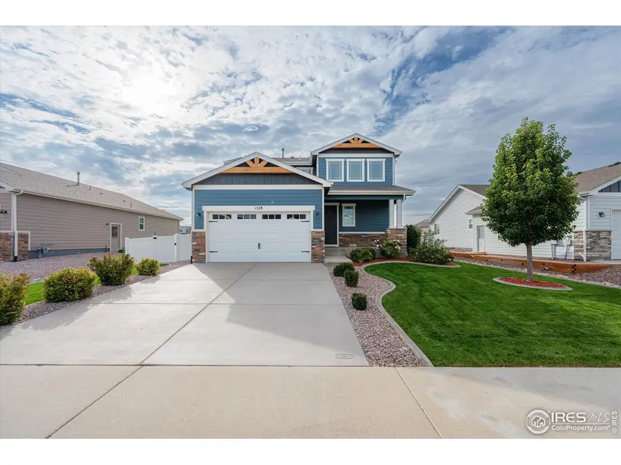 1328 Cimarron Cir, Eaton, CO 80615 - Image #2
