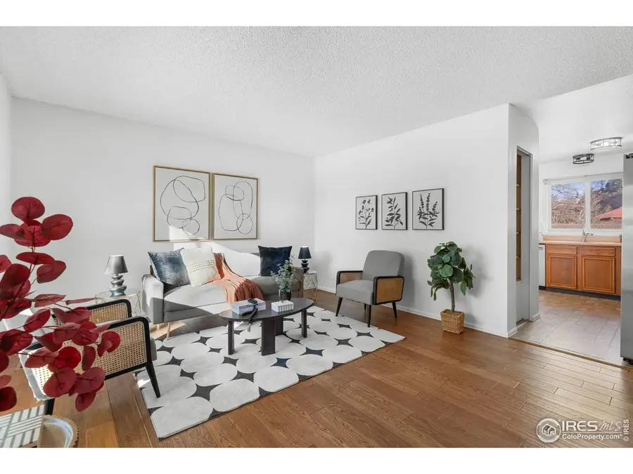 947 W Maple Ct, Louisville, CO 80027 - Image #2