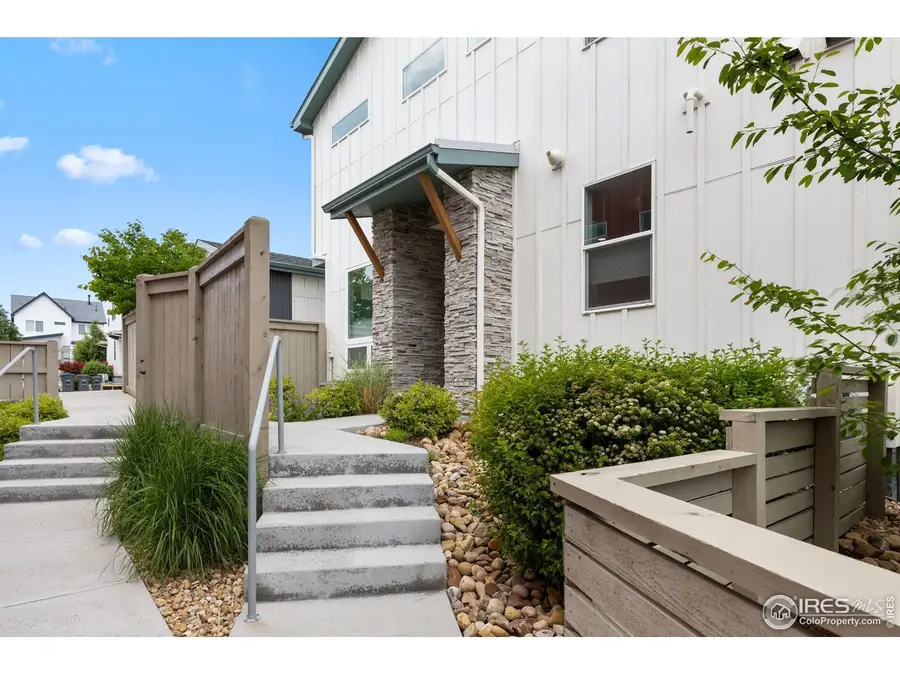 876 Cimarron Dr #B, Lafayette, CO 80026 - Image #2