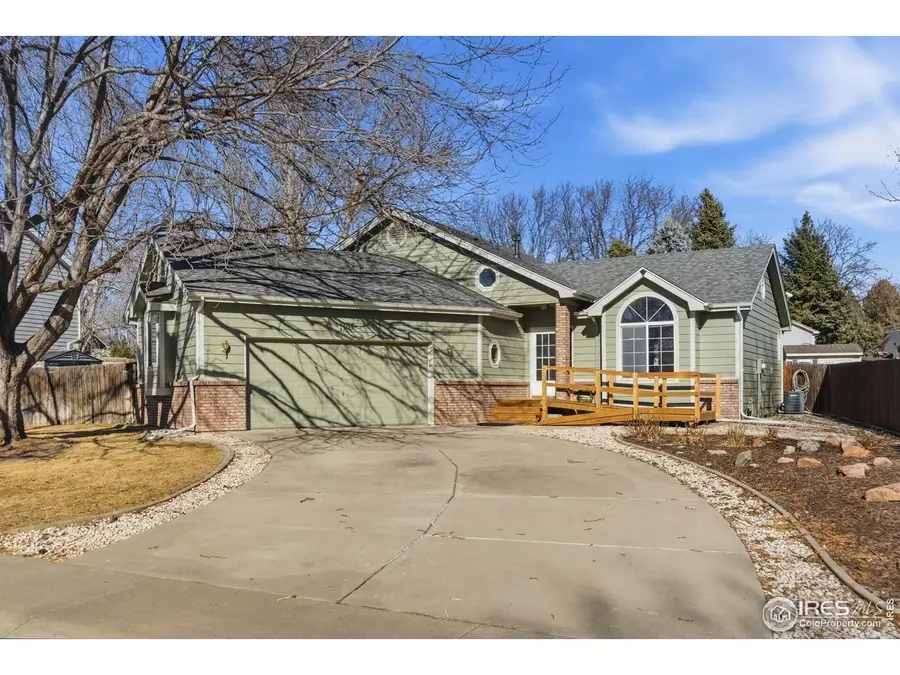 1105 Country Acres Dr, Johnstown, CO 80534 - Image #2