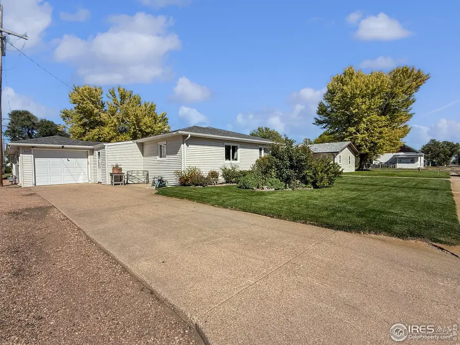 327 E Emerson St, Holyoke, CO 80734 - #2