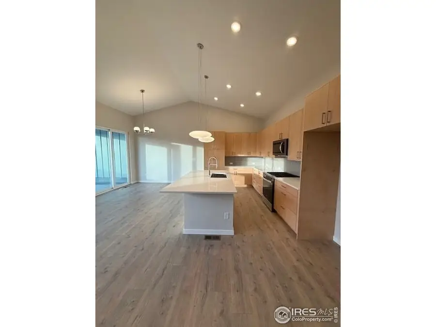 727 Kubat Ln #2-B, Longmont, CO 80503 - Image #3