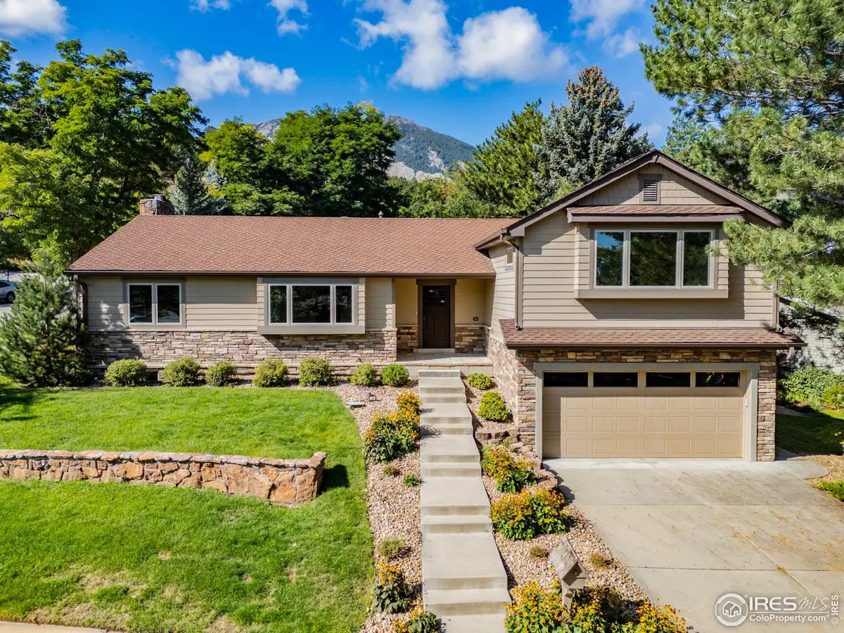 2596 Briarwood Dr, Boulder, CO 80305 - #1
