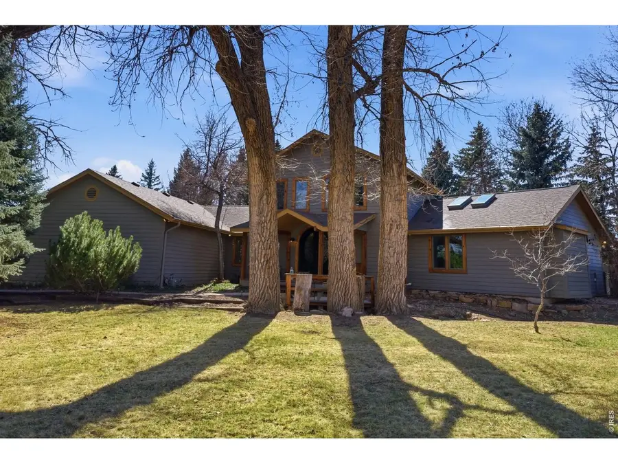 2205 Stonecrest Dr, Fort Collins, CO 80521 - #2